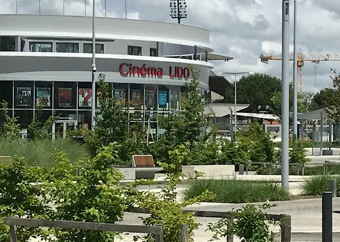 26 Avenue Des Tilleuls 아파트